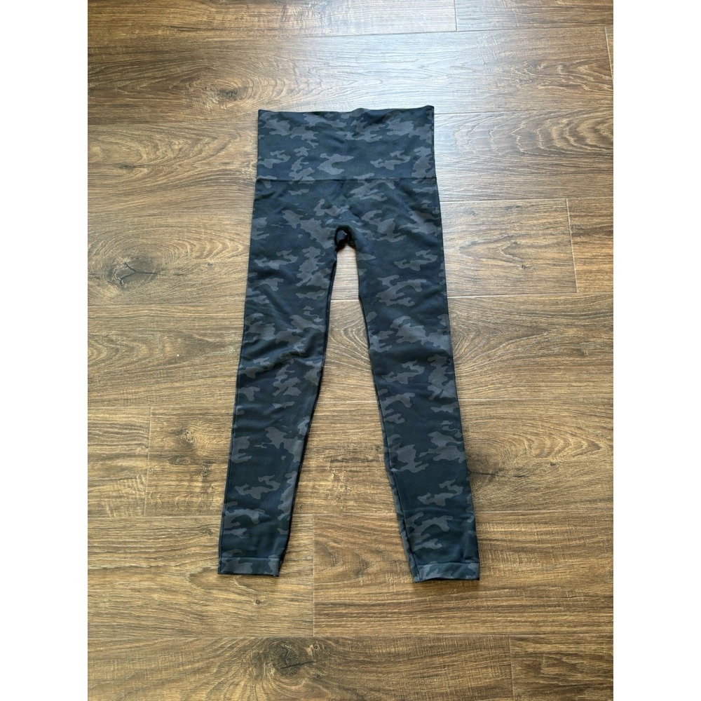 Spanx Look at Me Now Camouflage Ankle Leggings Black Gray XL